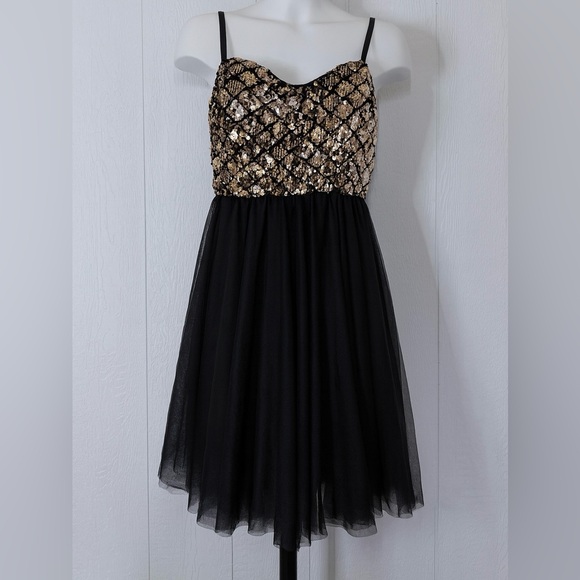 Entry Dresses | Entry Black and Gold Sequin Kids Dress | Color: Gold | Size: L | Pm-21861000'S Closet Entry Dresses | Entry Black and Gold Sequin Kids Dress | Color: Gold | Size: L | Pm-21861000'S Closet